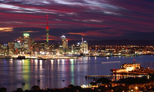 auckland bolja night skyline.jpg