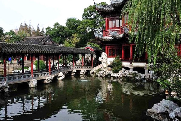 shanghai_yuyuan_garden_corridor.jpg