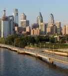 Philadelphia_from_South_Street_Bridge_July_2016_panorama_11.jpg