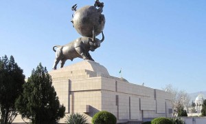 putovanje-turkmenistan-earthquake-memorial-5.jpg