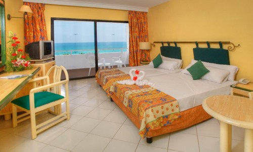 Hotel-Bella-Costa-Room-003-Ocean-View.jpg