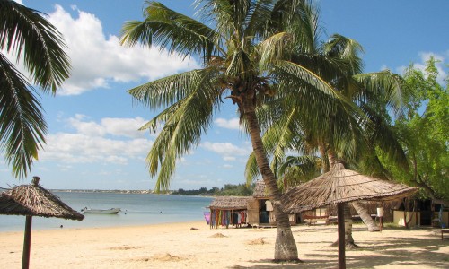 Ifaty_beach_Madagascar.jpg