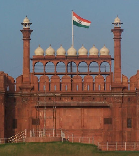 Indiared-fort-new-delhi.jpg