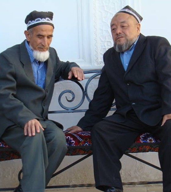 Travel-Uzbekistan-Two-wise-men-Creative-Commons-by-Stefan-Munder@flickr1.jpg