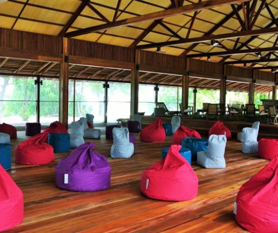 The_Barefoot_Eco_Hotel__maldivi5.jpg