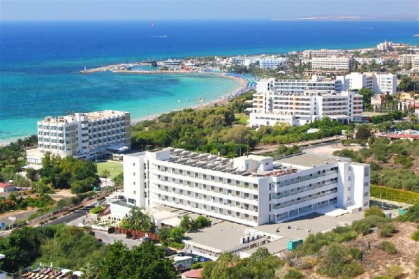 Napa-Mermaid-hotel-tennis-cyprus-11.jpg